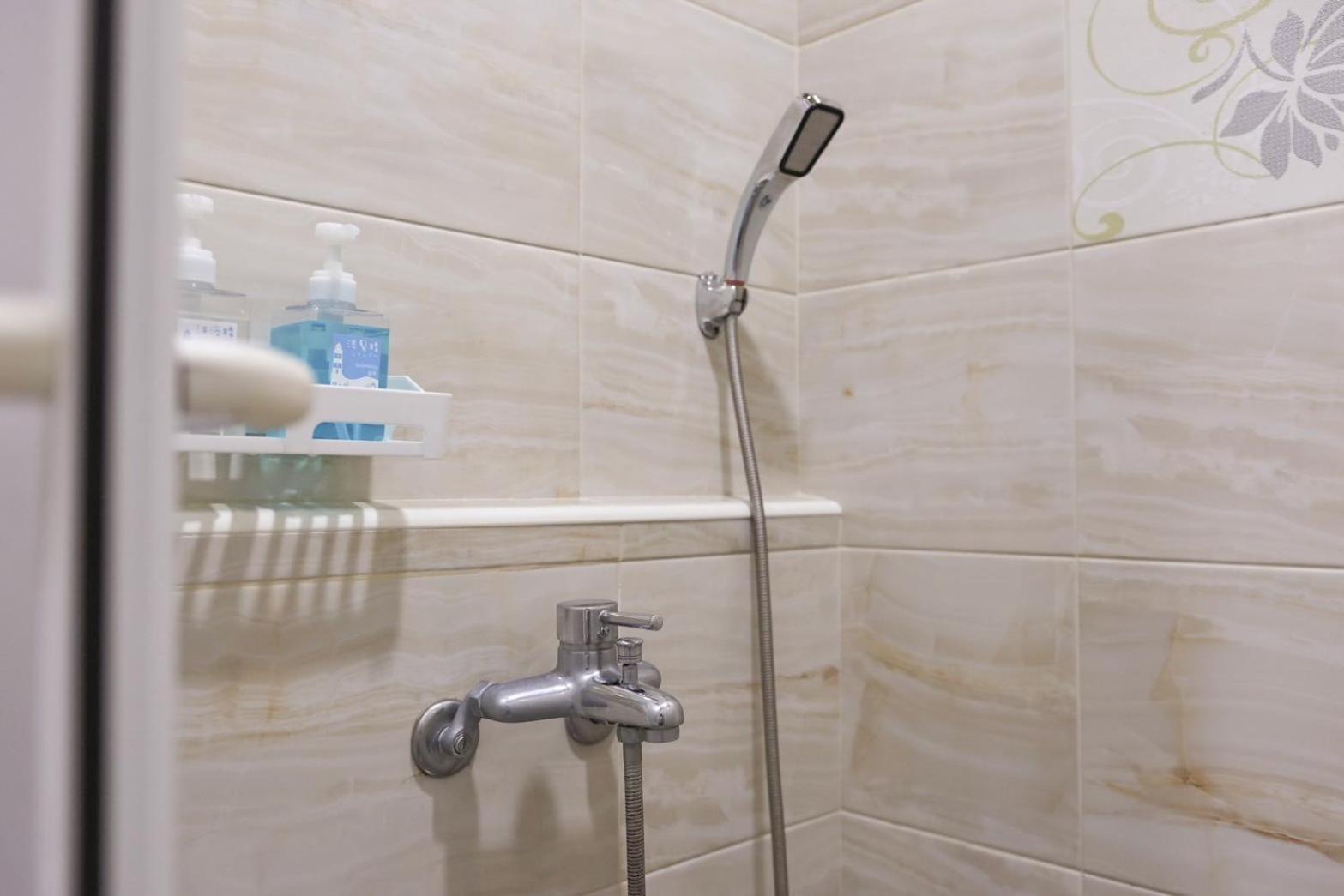 Honey B&B Kota Hualien Bagian luar foto